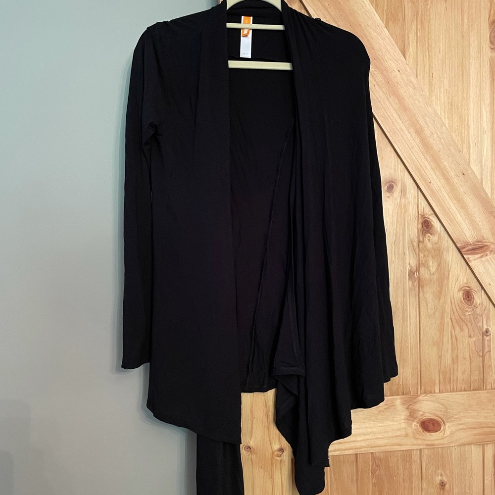 Women’s Lucy small wrap top